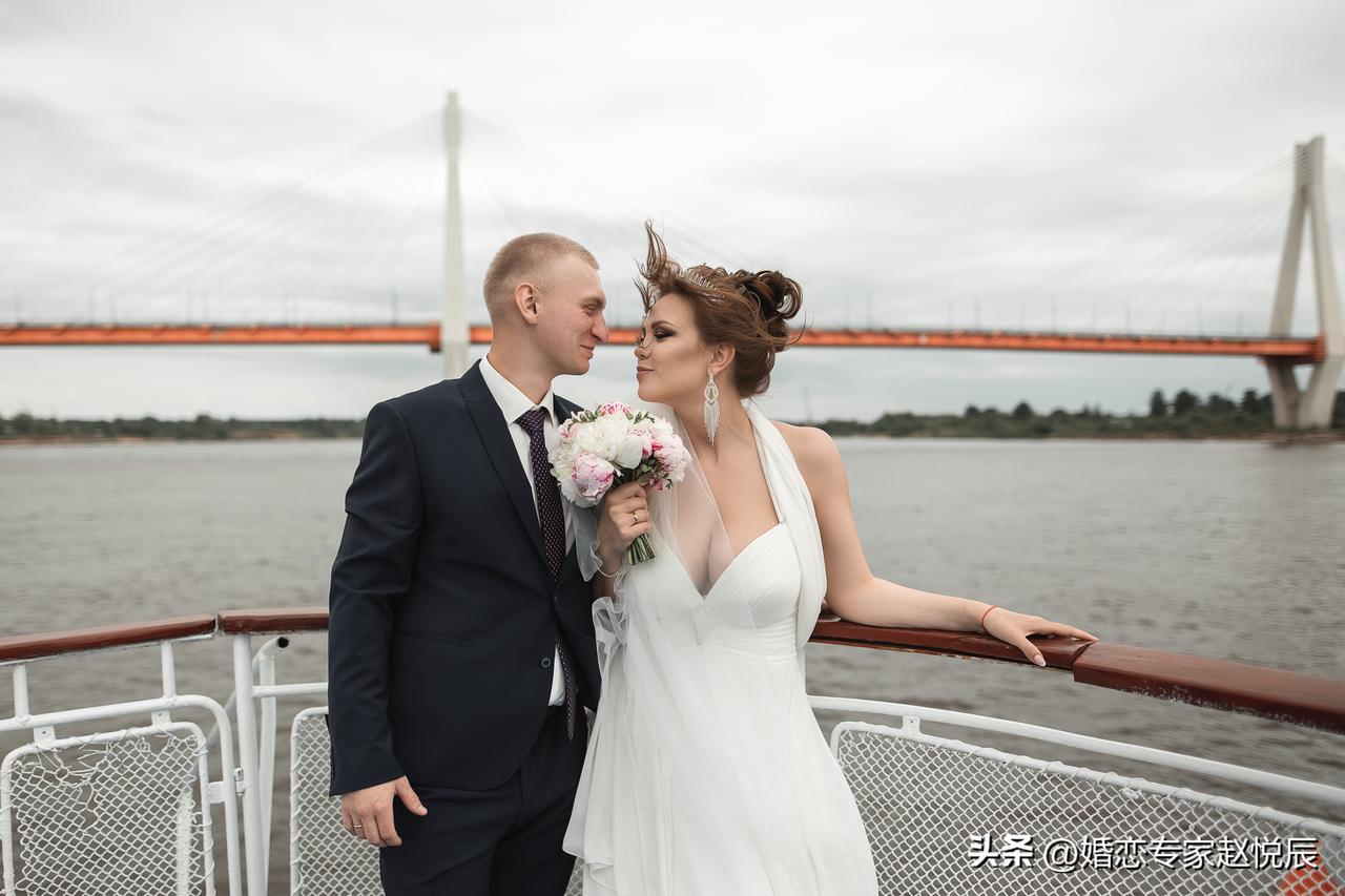女人千万不能做的事情：轻易原谅背叛婚姻的男人。
 
那些轻易原谅丈夫的女人，最后