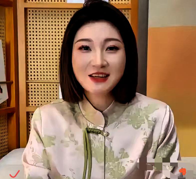 今天全网最开心的人，
估计是王暖暖了吧。
历经6年，不仅成功离婚，而且还获得赔偿