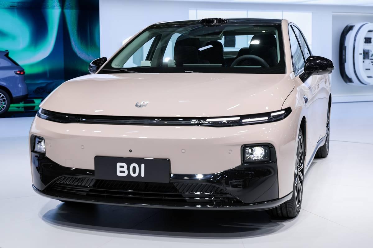 在新能源汽车行业竞争白热化的当下，零跑汽车以“第二家实现盈利的新势力车企”身份引