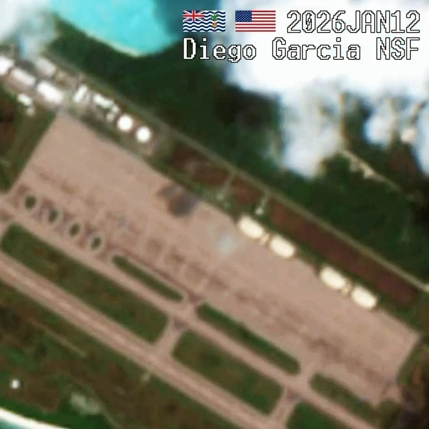 1月19日早晨的卫星图像显示，位于印度洋的迪戈加西亚海军支援设施去年曾部署大量军