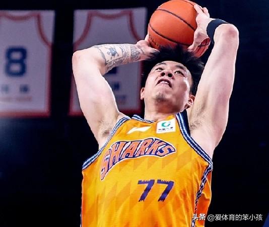 CBA联赛的赛场上，这个比赛日只有两场比赛上演——其中的一场是吉林长白山恩都里男