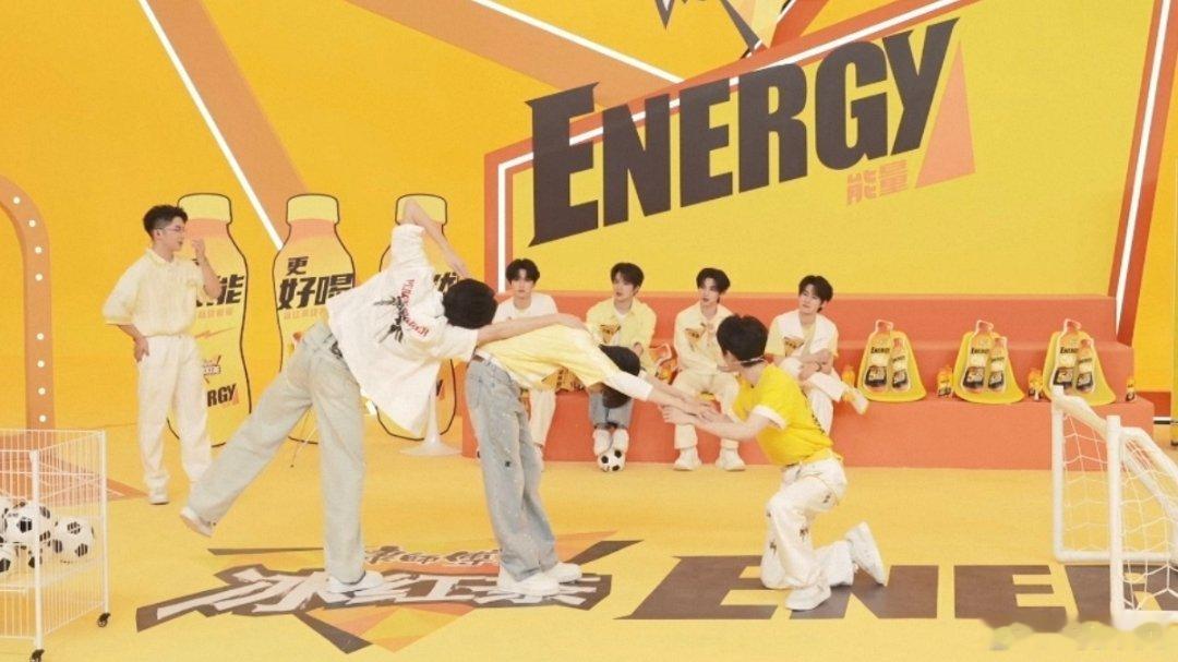 永远想不到时代少年团会以怎样的姿势出现在我们面前 时代少年团直播