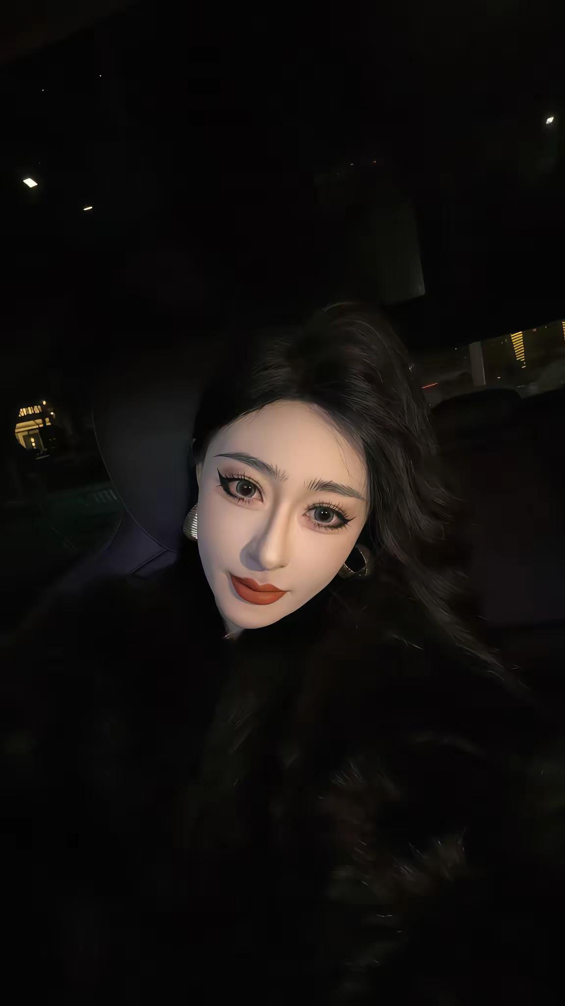 带刺的玫瑰申请添加你为好友