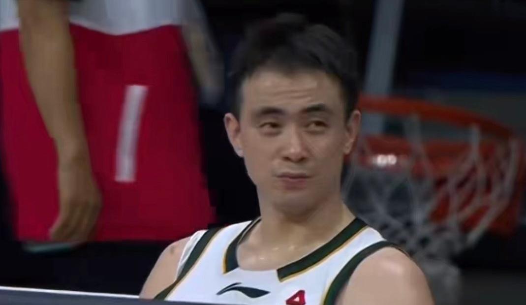 赵继伟这投篮真的越来越离谱了！今天辽宁主场以106：64大胜四川，比赛毫无悬念。