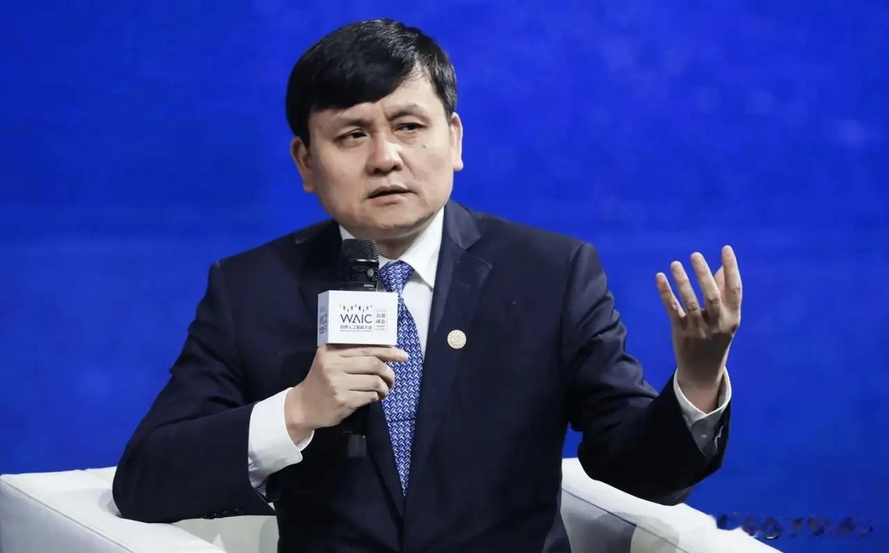 张文宏这次捅了高龄打工人的马蜂窝了！但这次我站他：74.5万人过劳死，你还敢说“