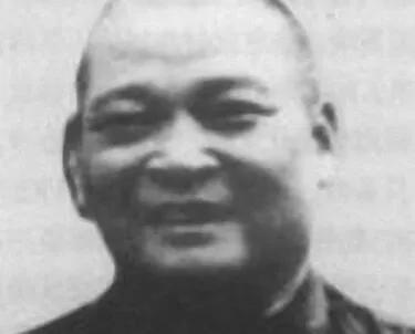 1948年济南战役发起后，王耀武下属的九十六军二万余人，在军长吴化文的率领下宣布