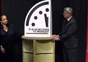 “末日之钟”拨快4秒，只剩85秒