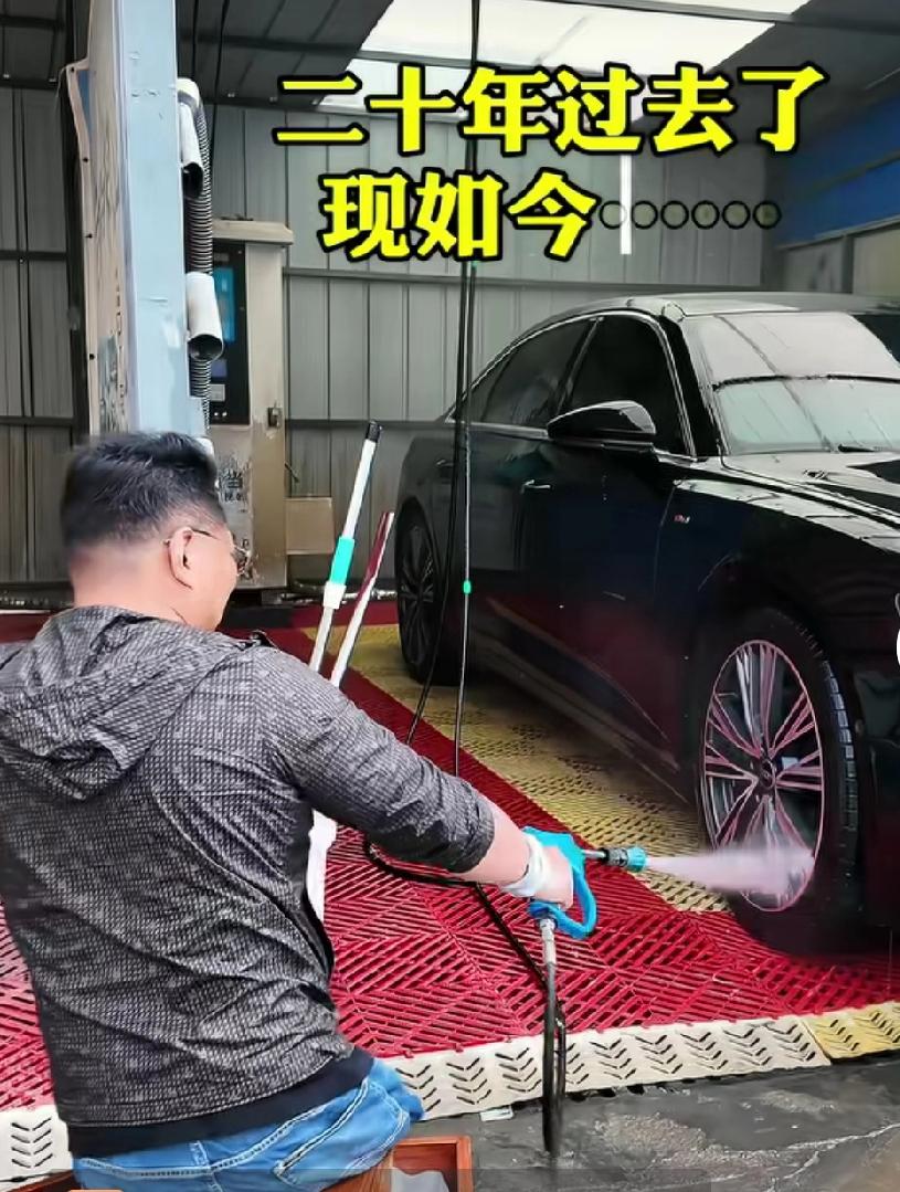 真厉害，一个失去了双腿的人拥有一个完整的家庭。有事业有名车豪宅，有二十多家法人代