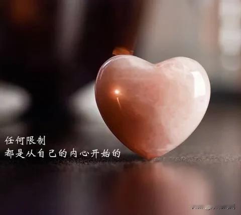 上联:上上下下上下不易，有请下联左左右右左右为难[微笑]