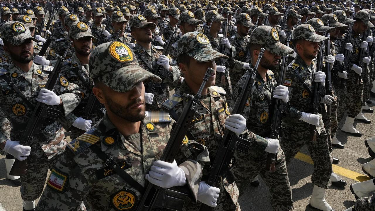 伊朗武装部队：任何支持美国侵略的人都是伊朗部队的合法打击目标

俄罗斯卫星通讯社