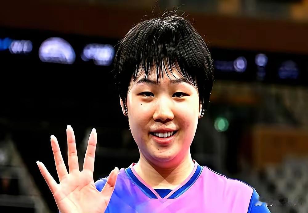 蒯曼3-0横扫考夫曼，美！帅！
蒯曼最后直线发球简直神来之笔，
对手还在愣神呢，