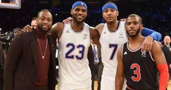 突发，CP3宣布退役！退役是最后的体面！NBA真是个没有一点人情味的生意场。
眼