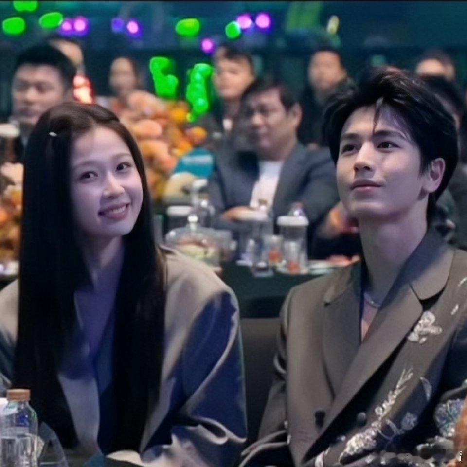 虞书欣张凌赫逍遥游 正午古装剧逍遥游，二搭了吗？ 
