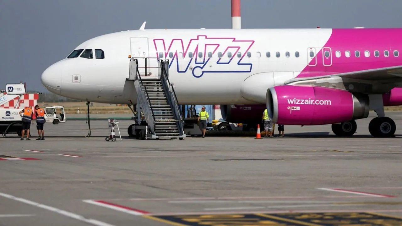 新闻快讯——8日，早些时候，由威兹航空（Wizz Air）执飞、执飞机型为空客A