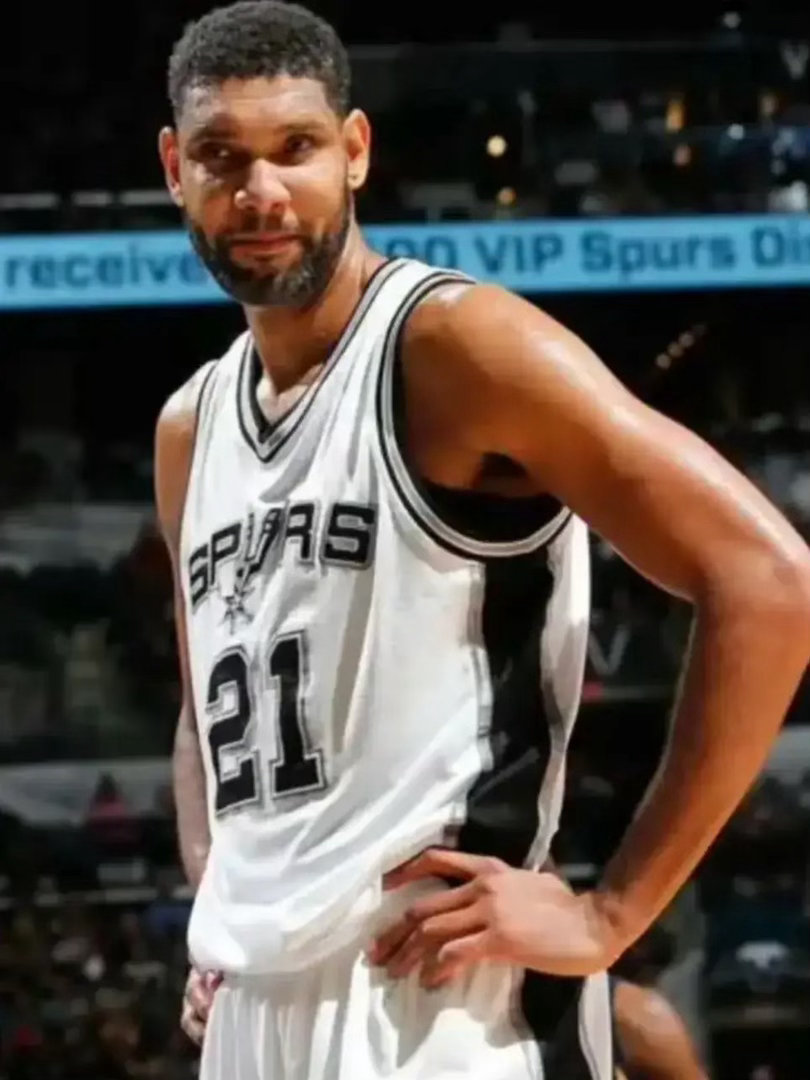 NBA马刺队史十大传奇球星，统计如下:1. 蒂姆·邓肯2. 大卫·罗宾逊3. 乔