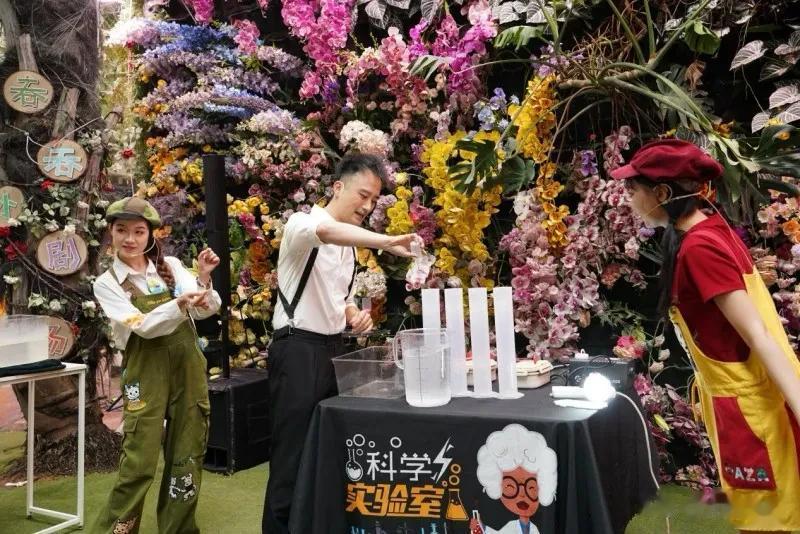 假期悄然过半！广州正佳的艺术“多巴胺”还在持续上新