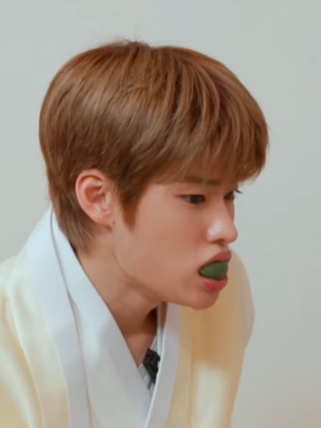 只喜欢🍑粉色的小宝