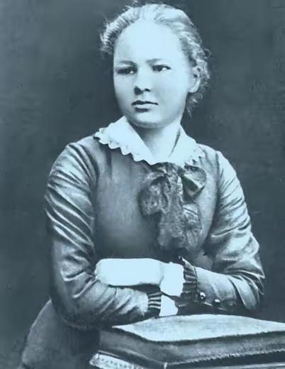 1911年，45岁的居里夫人写给郎之万的情书被曝光。在信中，居里夫人流露出对性的