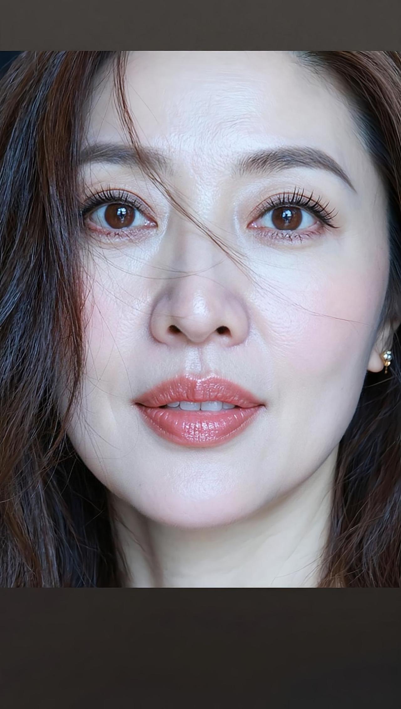 温柔眼妆，自然美肌，气质满满！