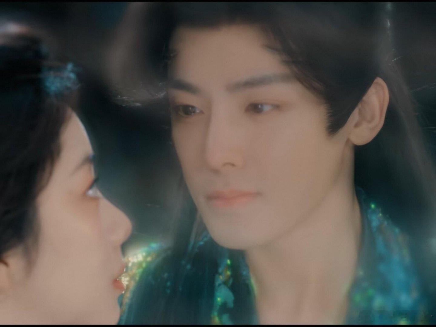 《逍遥》剧情渐入佳境，肖瑶穿越回百年前，诸多伏笔揭晓，完美闭环，不负曾执导《狂飙