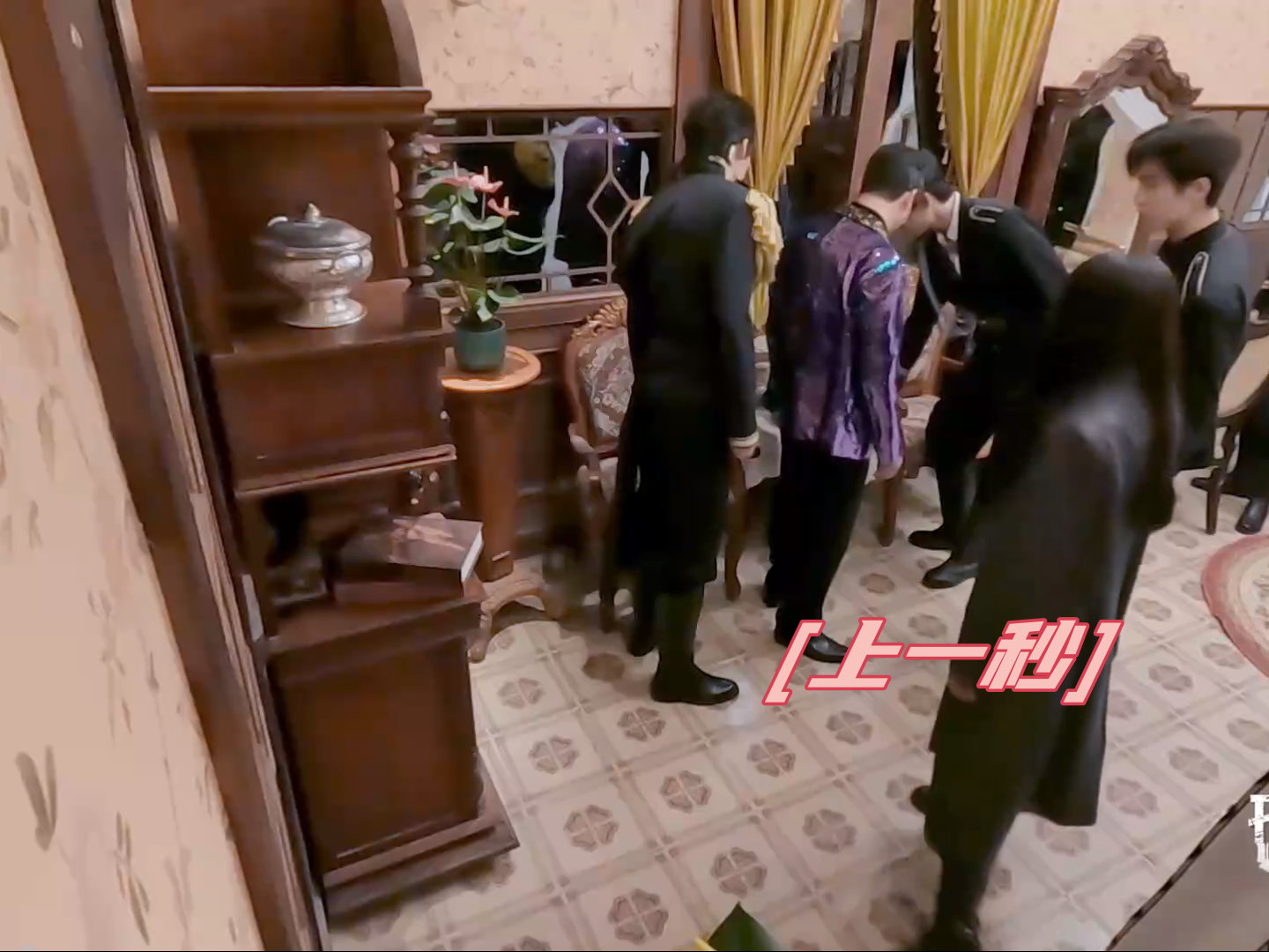 迪丽热巴会闪现 | #开始推理吧2# “怕什么，跟我走”  “等一下、等一下”真