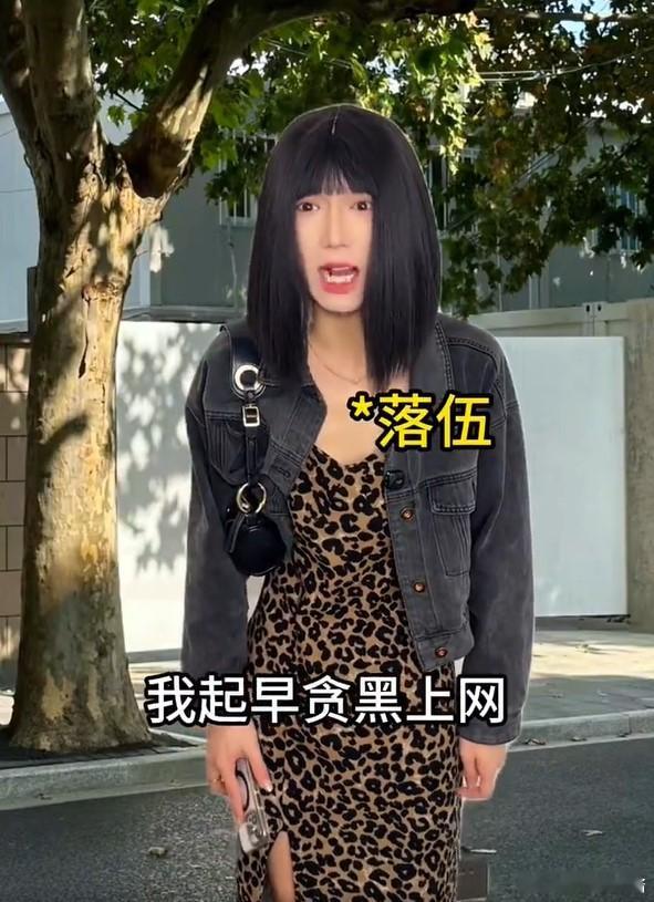 广东公厕能显示厕位时长、空气质量，网络内容却越来越抽象，方便面仪式化冲泡、苦情剧