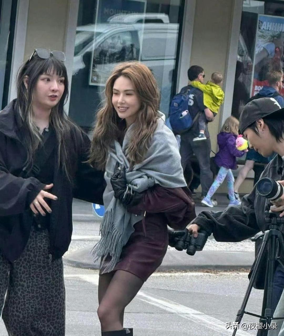 周杰伦眼光真好，混血老婆真的太美了，生了3个小孩还跟少女一般！[赞][赞][玫瑰