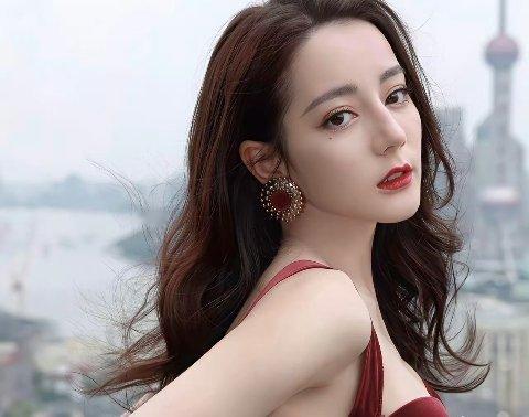 迪丽热巴真要凉了吗？连扑多剧？接连几部剧哑火，迪丽热巴在资本眼里已成“高风险艺人