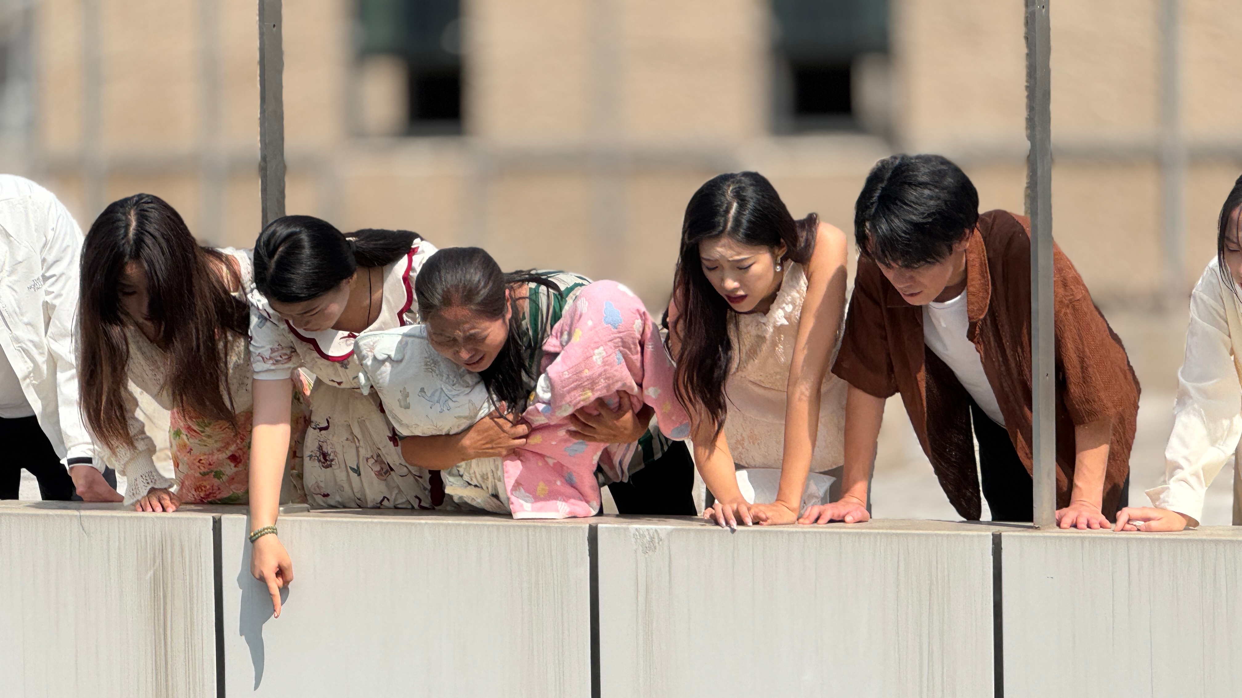 王志文在《天道》有一段经典台词：“我现在已经不和别人争吵了，因为我开始意识到，每