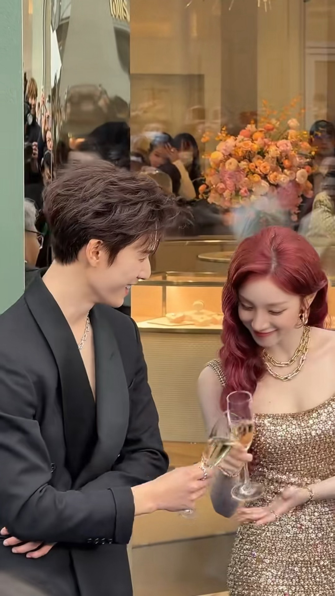 李昀锐宋雨琦，当我和好朋友一起上班belike： 