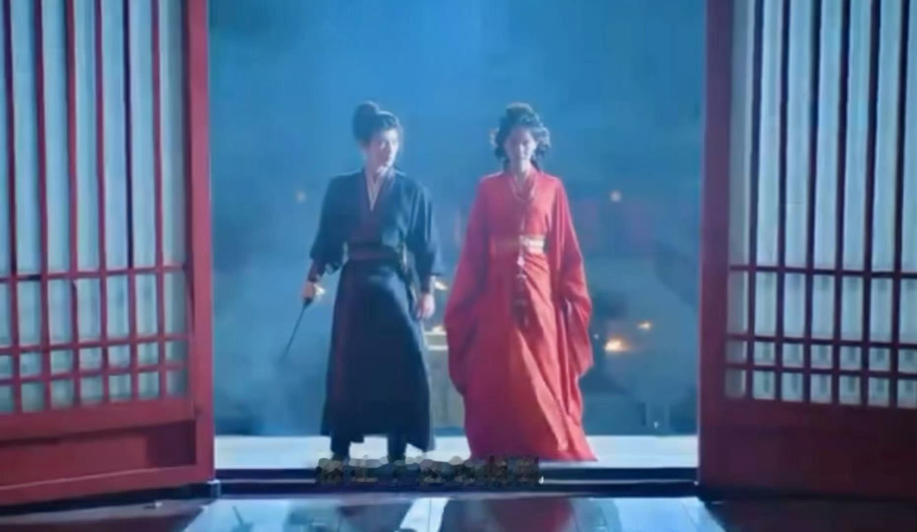 陈都灵被迫180辛苦了翘楚