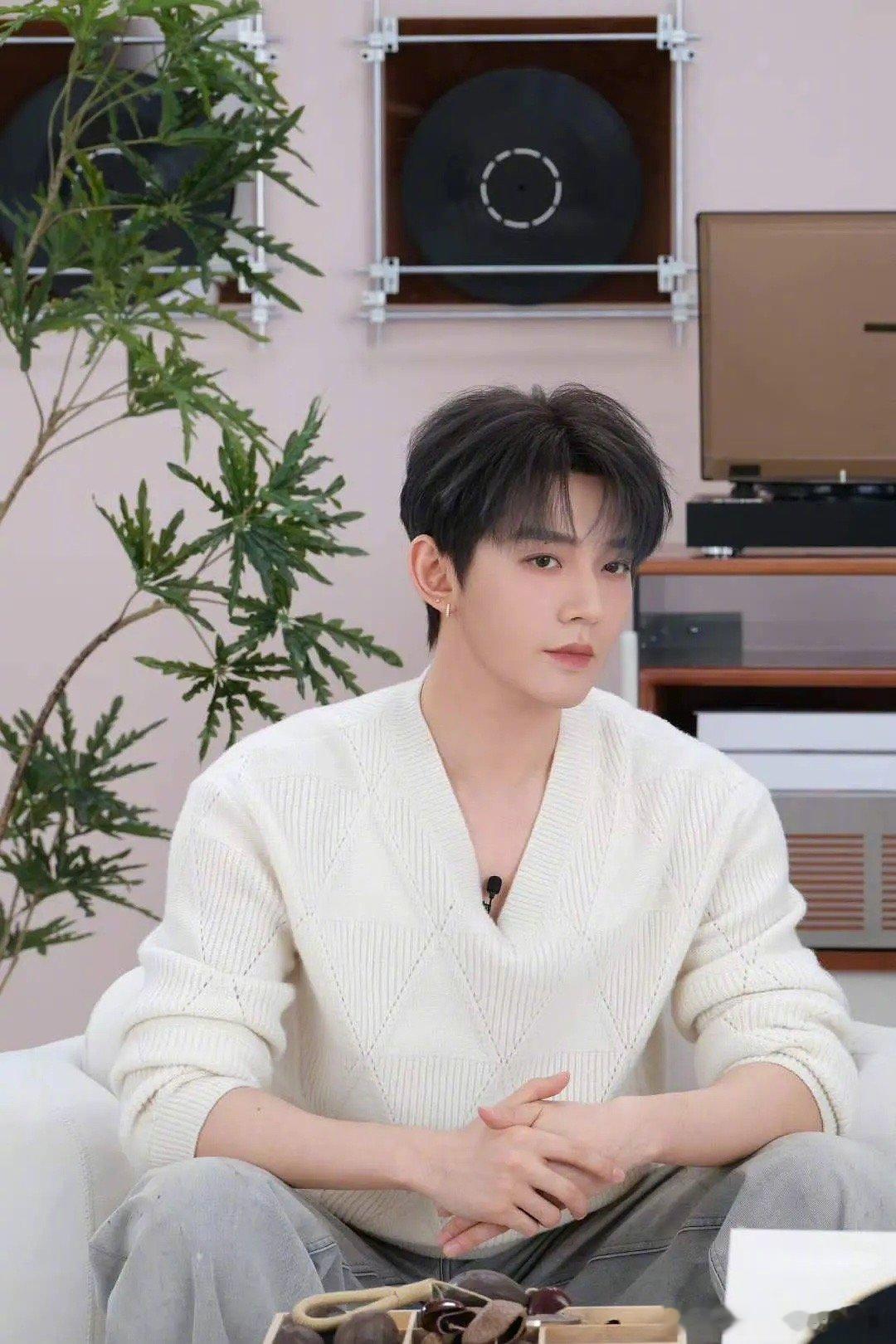 邓为今日直播截图，状态如何？ 