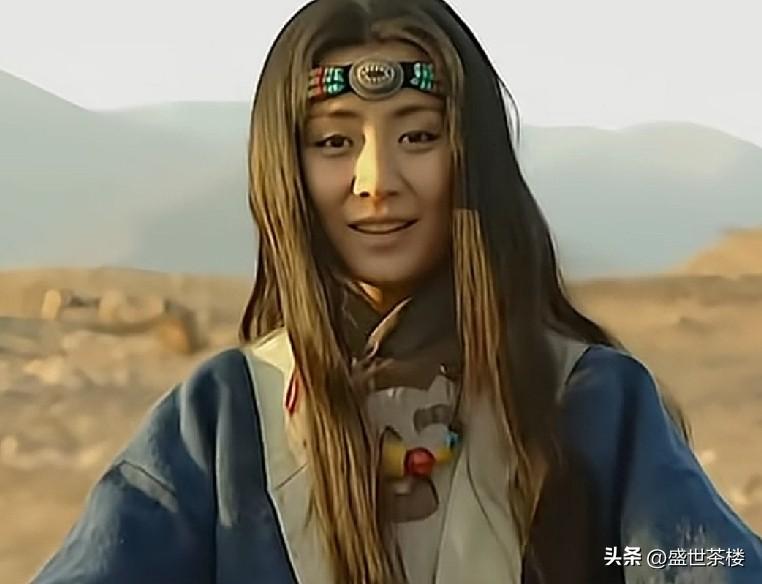 在成吉思汗电视剧里有一个细节，驿站人员在得知成吉思汗的母亲去世后，悲伤的主动跪了