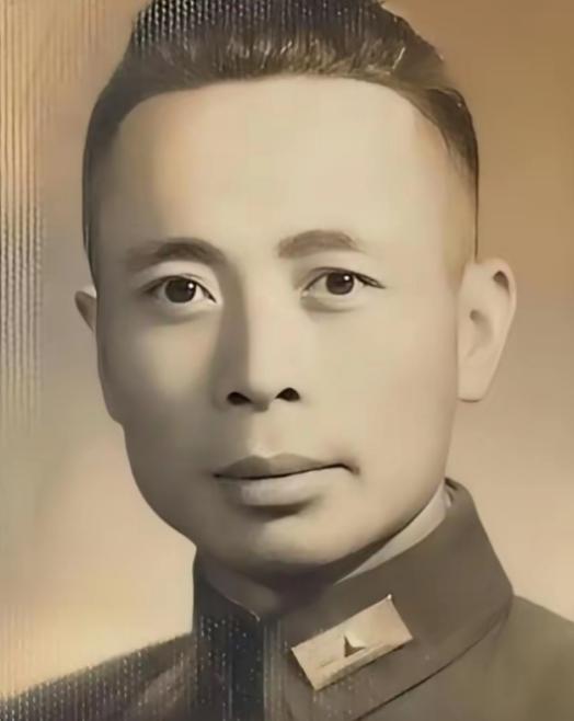 1959年，被关11年的国民党军长郑庭笈被特赦，突然被叫去见首长，他心里忐忑不安