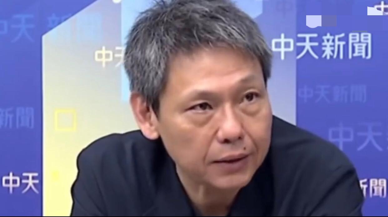 有台湾媒体评论员表示：如果郑丽文去大陆访问，能有助于缓和两岸之间的关系，甚至能帮