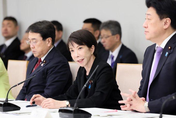 高市早苗：今日，我主持召开了“中东局势相关阁僚会议”，全体阁僚均参加。关于原油问