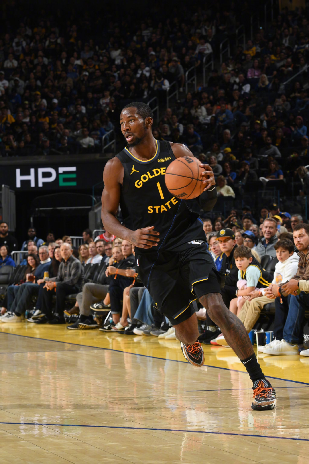 今日比赛精彩图集📸勇士终结连败巴特勒还是硬 ​​​