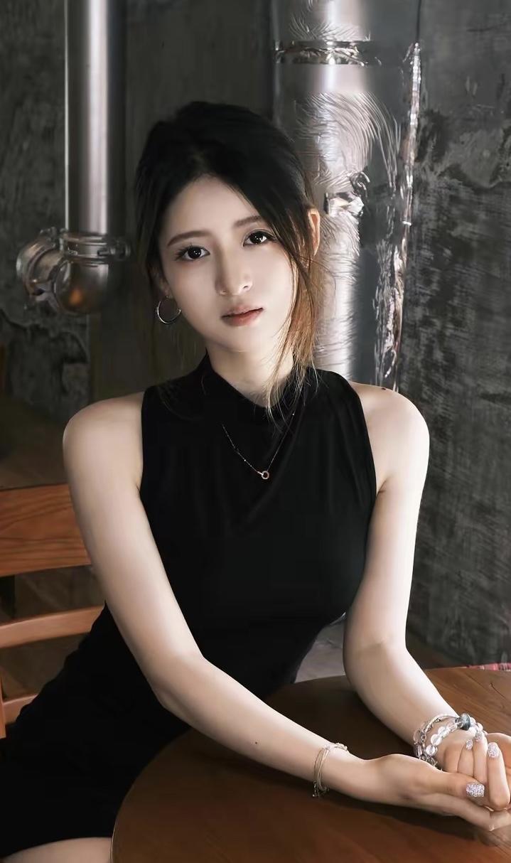 如何看待新能源车逆市涨价只是表相，资本运作。