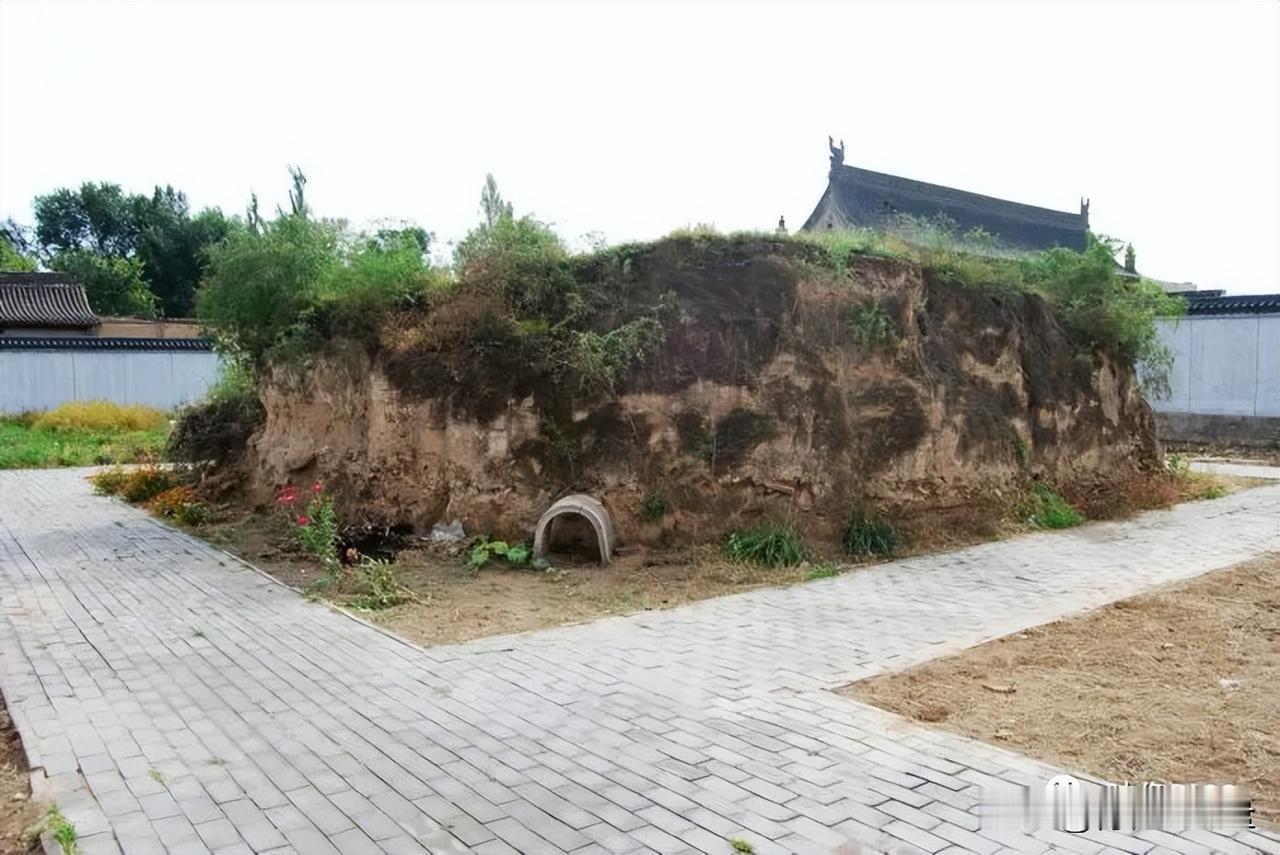 击败黄巢，唐末名将李克用的坟墓和骸骨1989年在山西忻州代县阳明堡镇七里铺村被考