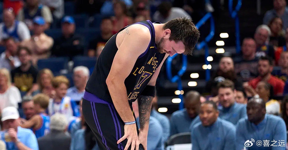 Shams：东契奇遭遇左腿筋二级拉伤 无限期缺阵&常规赛报销北京时间4月4日，据