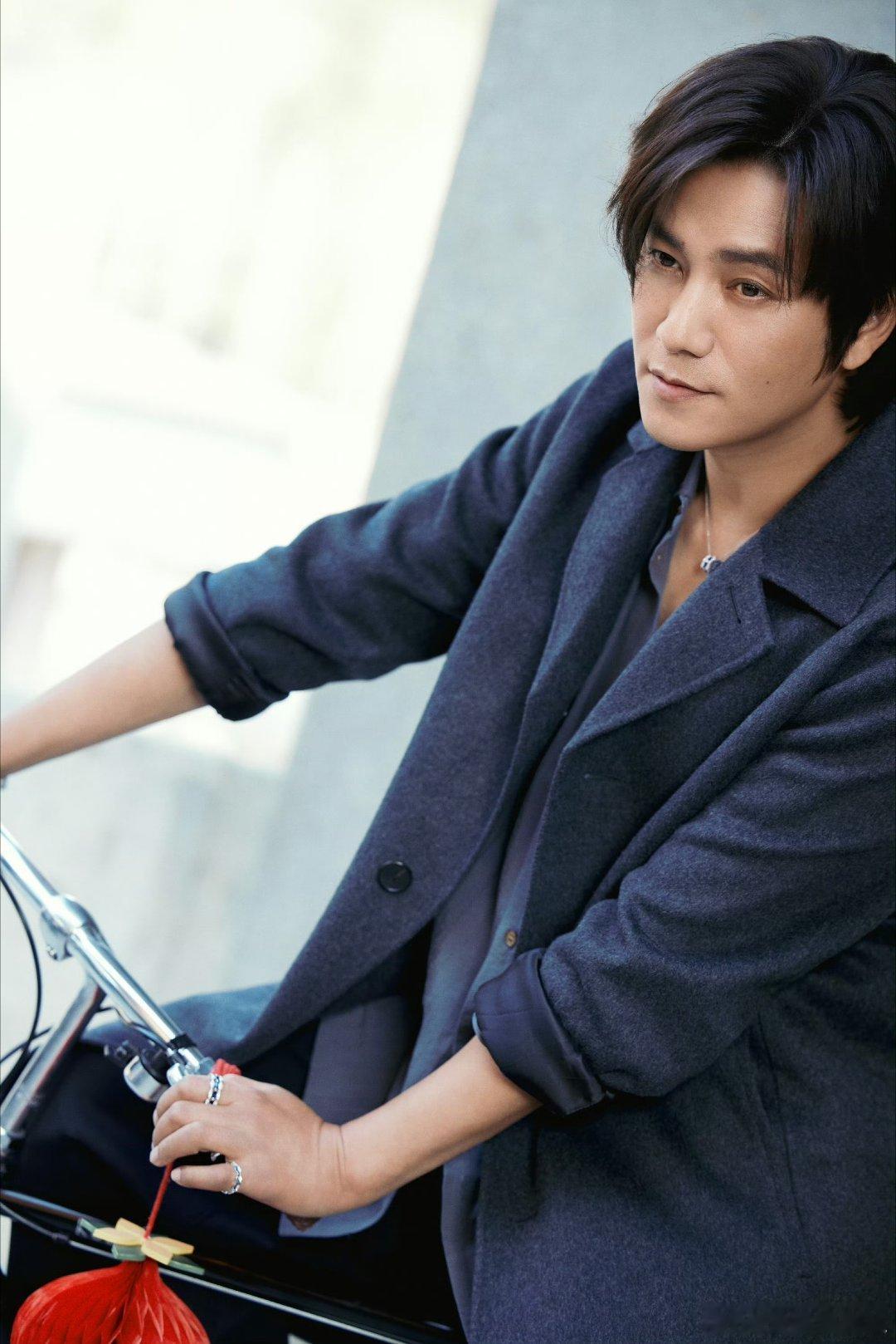 陈坤1840导演20年后再合作从经典《云水谣》到史诗《1840》，尹力与陈坤跨越