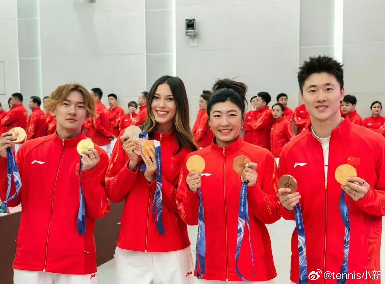 日后非常有含金量的一张值得反复回味的照片，可惜没有宁忠岩这次冬奥会四金得主大合影