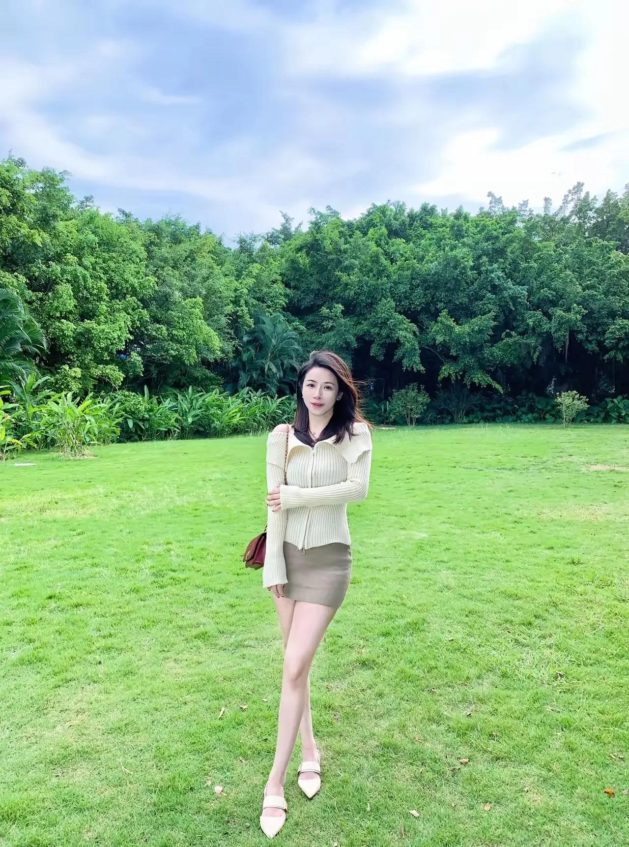 为什么说女孩子千万不要恋爱脑，给你分析明明白白

1.保持理智，看清现实
 
女