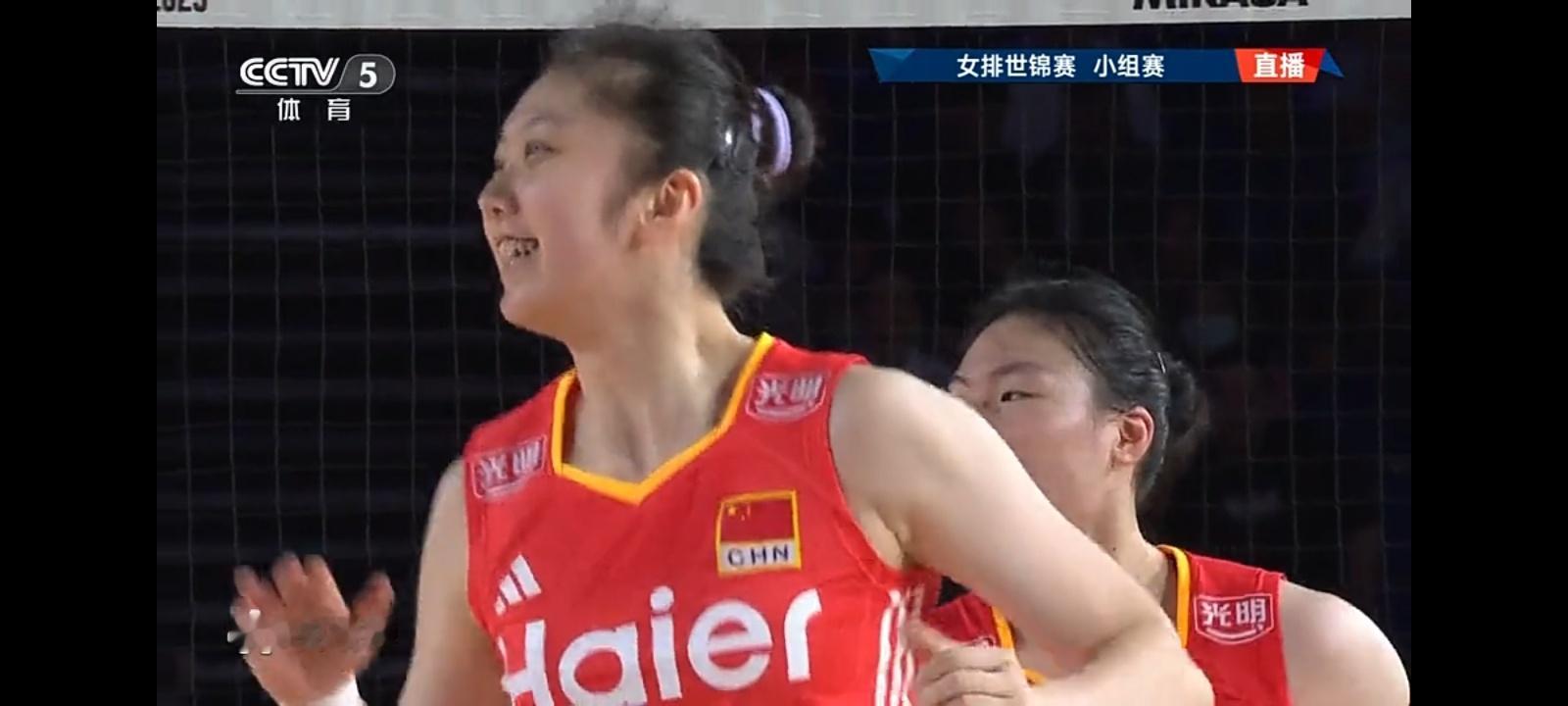 中国女排3比1墨西哥女排 这场比赛是我们世锦赛的第一场比赛，也是两队的遭遇战。我