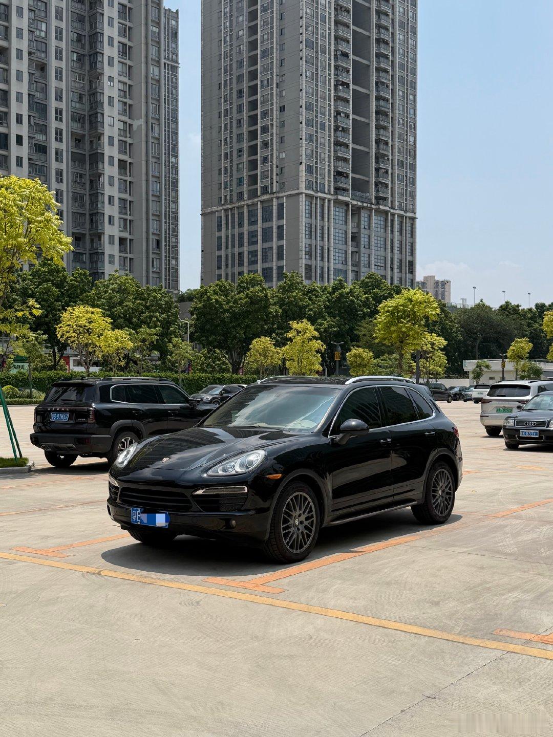 送走了Cayenne GTS，继续拿下Cayenne Tiptronic。同样是