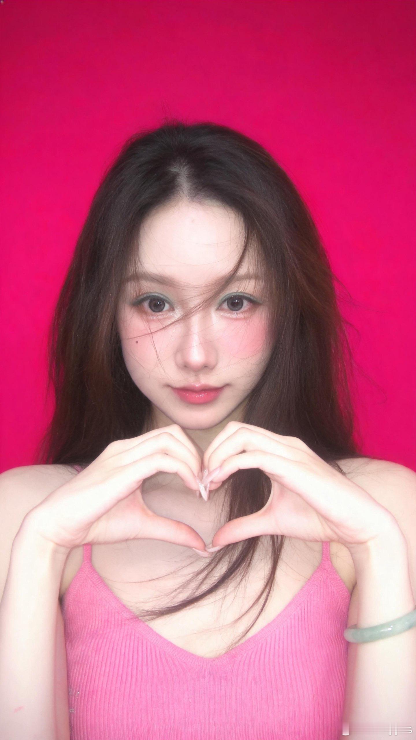 周末好好休息，下周再战，等会发个钻粉🧧红包！ （这个aiP的图绝了啊）[流鼻血