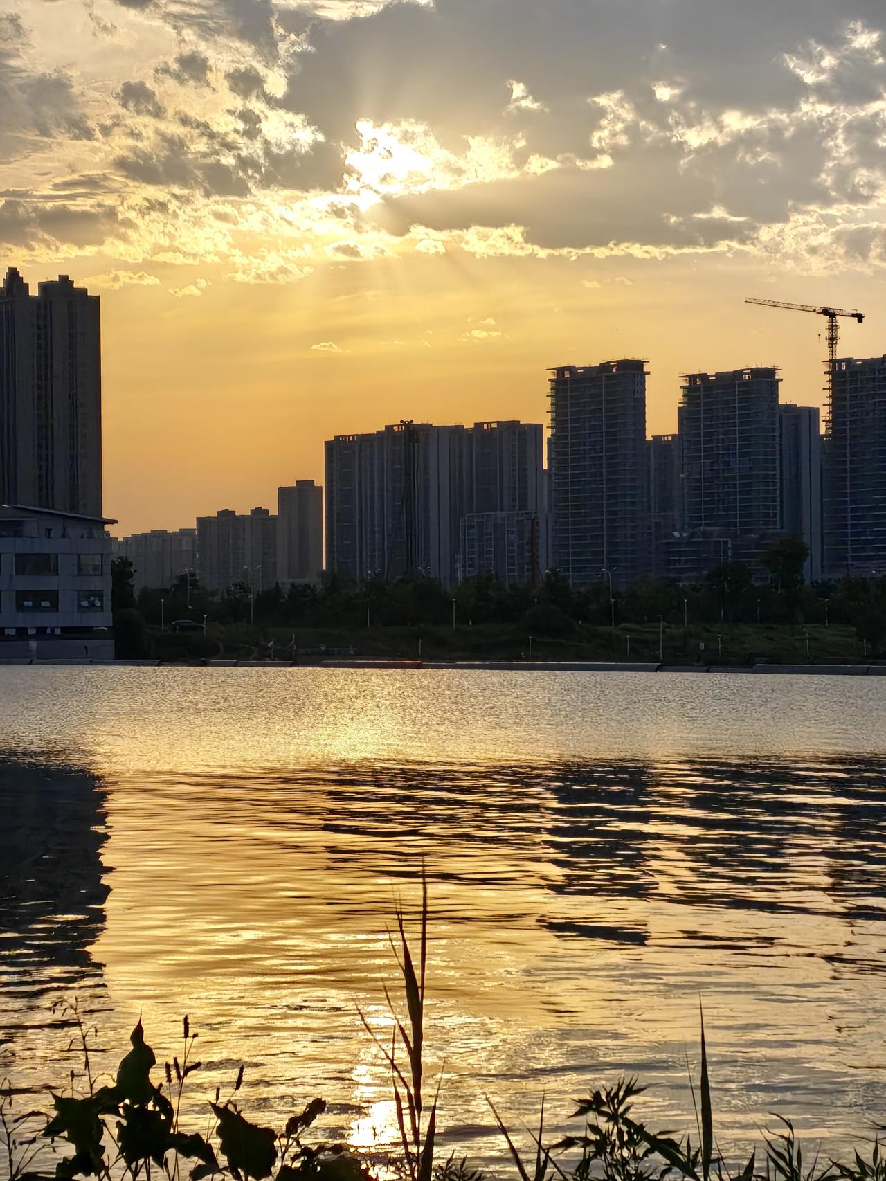 做什么，就培养什么习惯，就培育什么人才，就塑造什么文化。