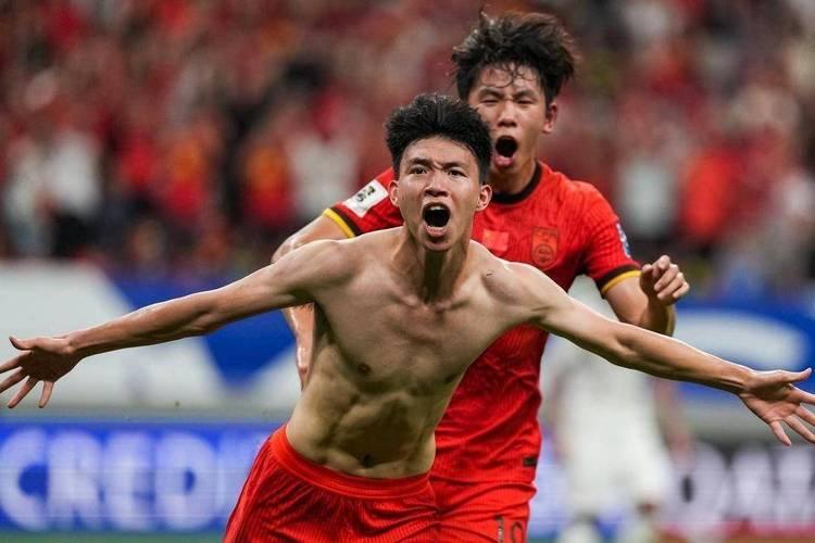 U23亚洲杯中国队最强11人来了：
门将：李昊。
后卫：胡荷韬、吾米提江、刘浩帆