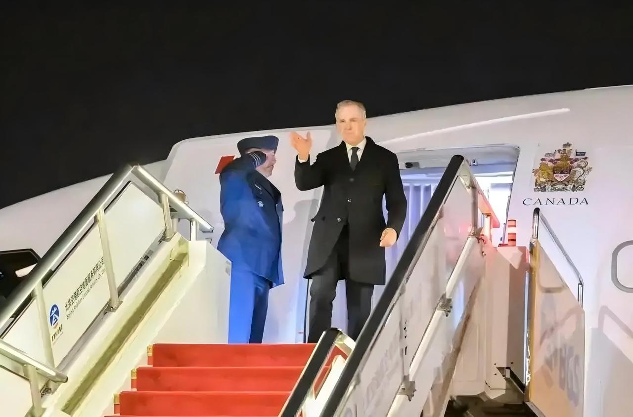 【热点评述】中加关系的改善不仅仅是两国关系由“冷”变“热”，而且具有对全球格局的