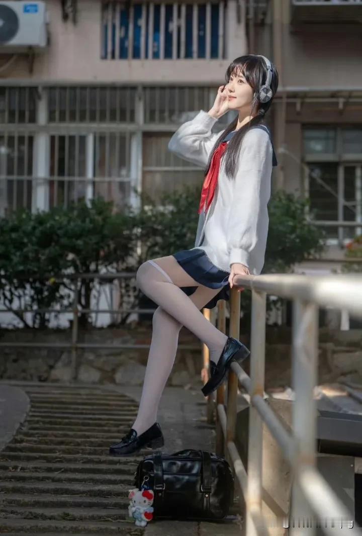 👺高中生也可以卷过大学生

现在已经有越来越多的知名公司，
开始不看学历了。